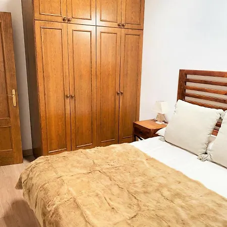 Holiday home Planta Baja Con Jardin En Bor